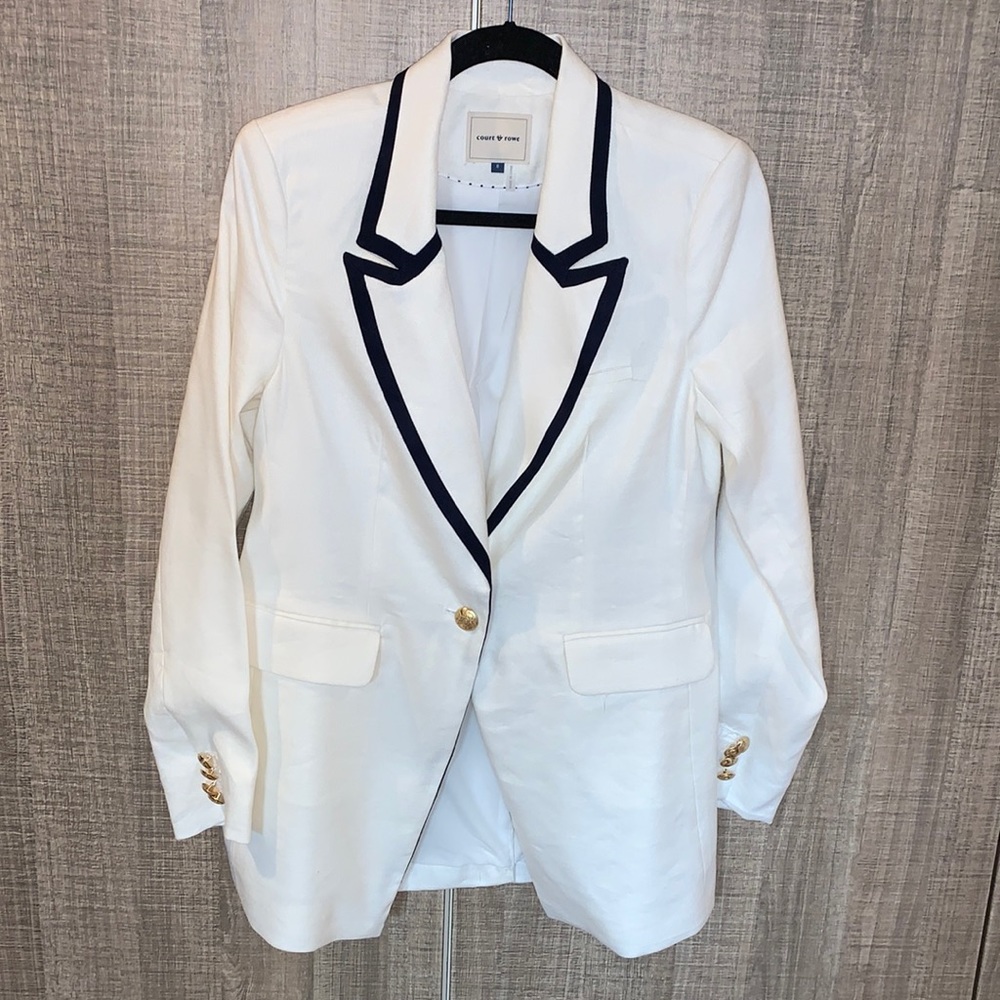 Court & Rowe Contrast Collar Linen Blend Blazer‎